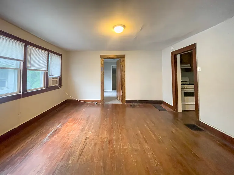 1405 W Jackson St — Photo 53