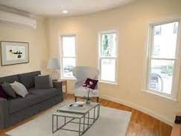 65 Langdon St, Cambridge, MA