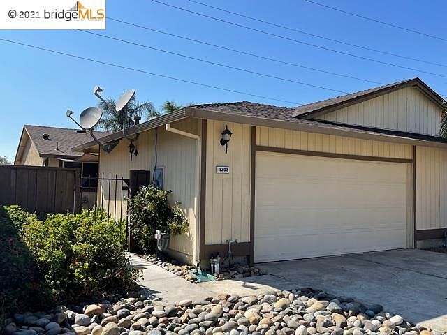 1st image of 1308 Trembath Ln