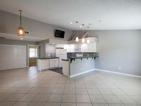 5th image of 14 Chip Ln