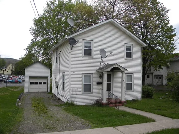 66 John St, Troy, PA 16947