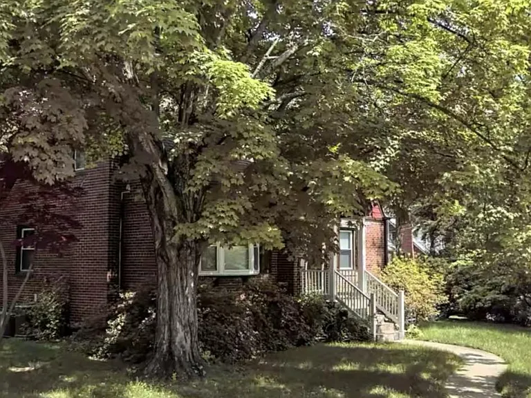 Villa Dr — Photo 28
