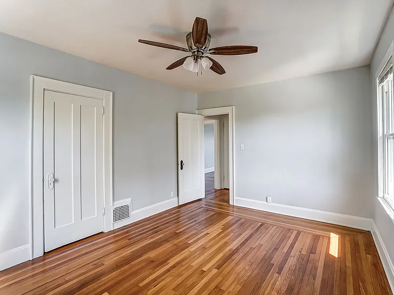 3627 Zinsle Ave — Photo 7