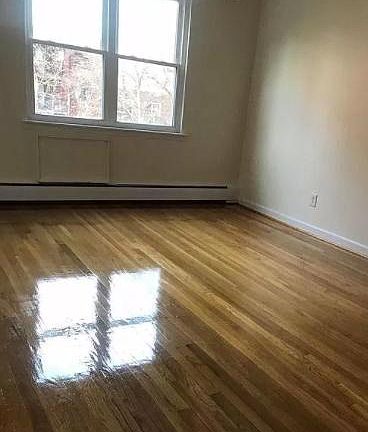 4th image of 14431 38th Ave