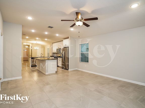 4th image of 13816 Harlowton Ave