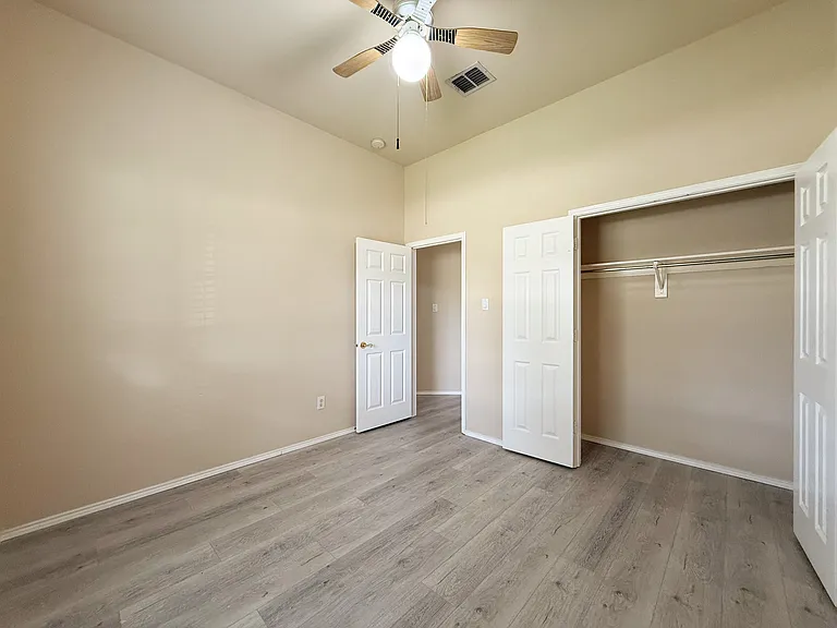 6000 Arlington Dr — Photo 30