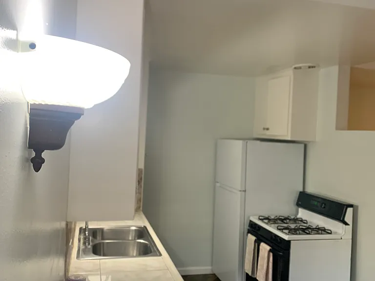 121 Maynard St #C — Photo 9