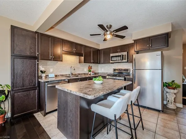 361 Arkell Rd #4, Guelph, ON N1L 1E5