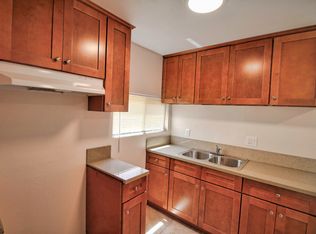 10923 California Ave #B, Lynwood, CA 90262