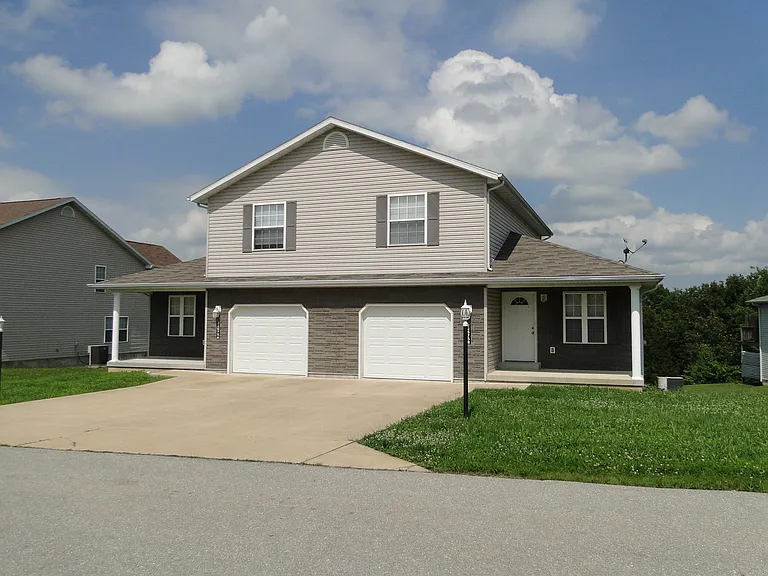 22675 Hanley Ln — Photo 1