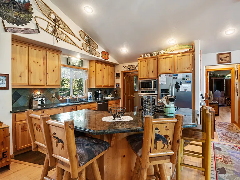 3915 Summit Rd — Photo 12