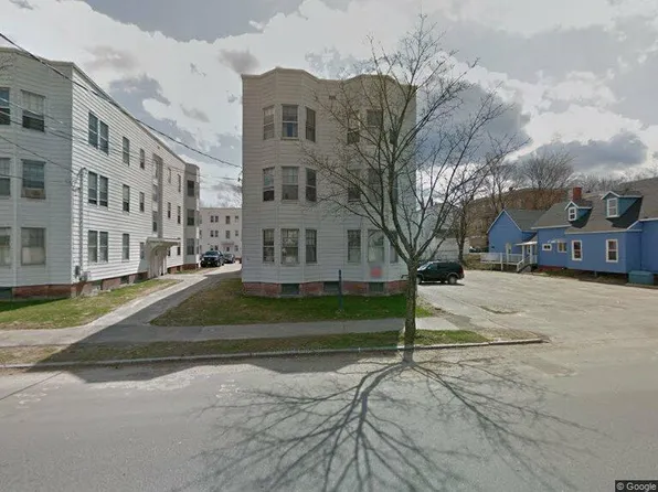 169 College St APT 6, Lewiston, ME 04240