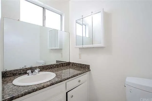 1174 E 1st St #1174 — Photo 7
