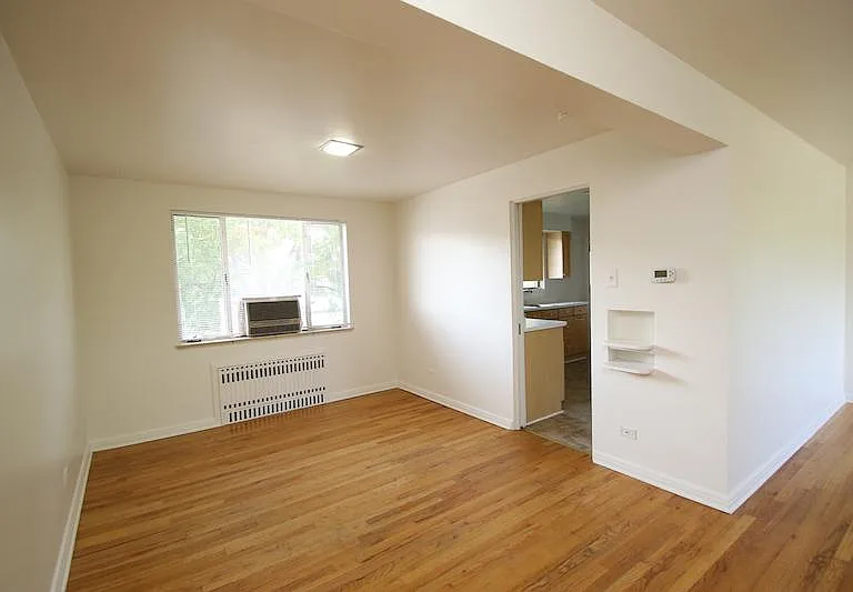 827 N Glencoe St — Photo 9