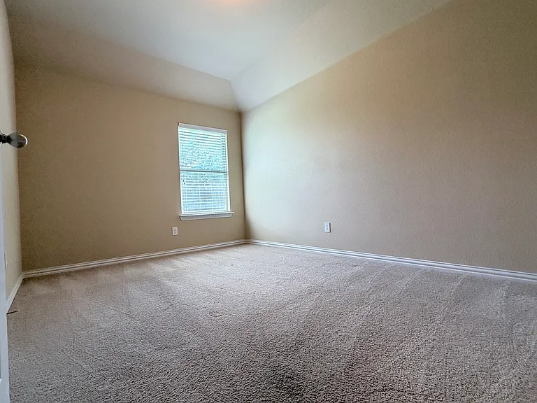 616 Kinghaven Dr — Photo 19