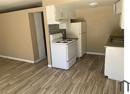 1st image of 2619 Sherwood St #8