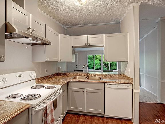 5th image of 12616 Marine Dr