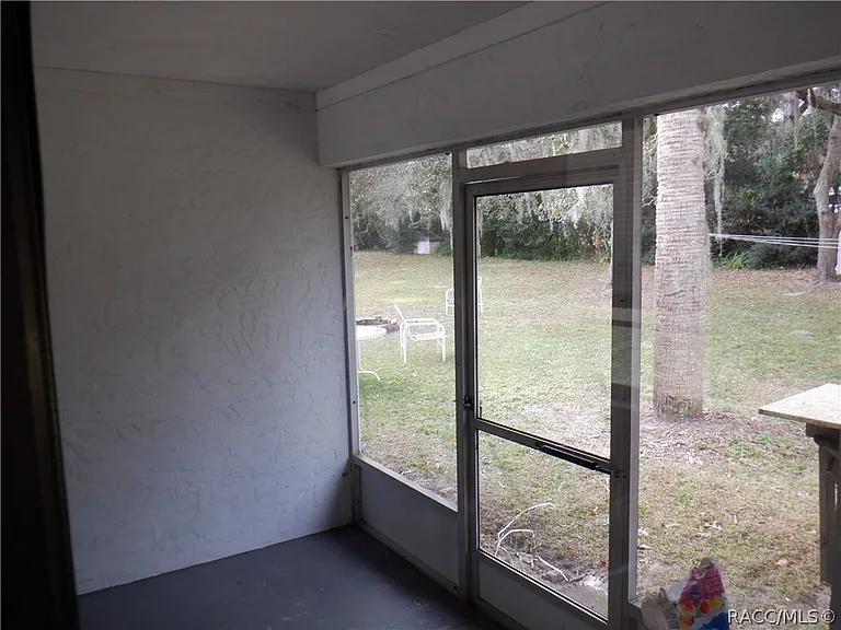 923 E Turner Camp Rd — Photo 3