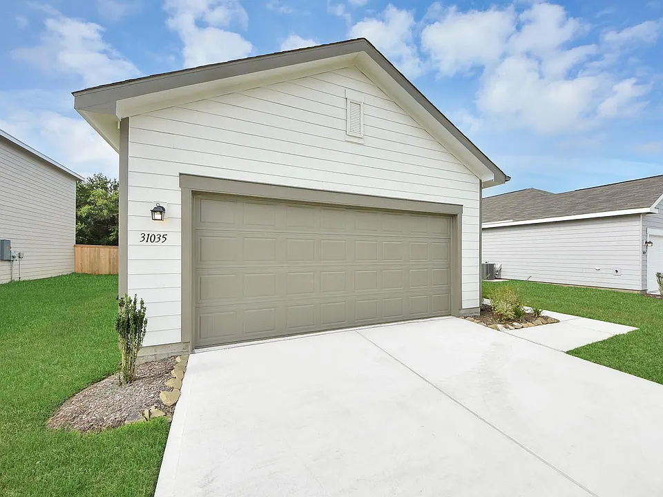 31035 Gayle Prairie Oaks St