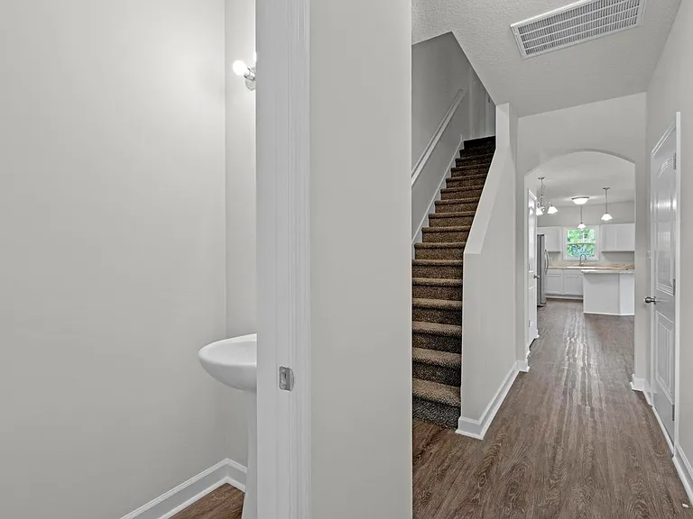 2035 Folkstone Woods Ln — Photo 5