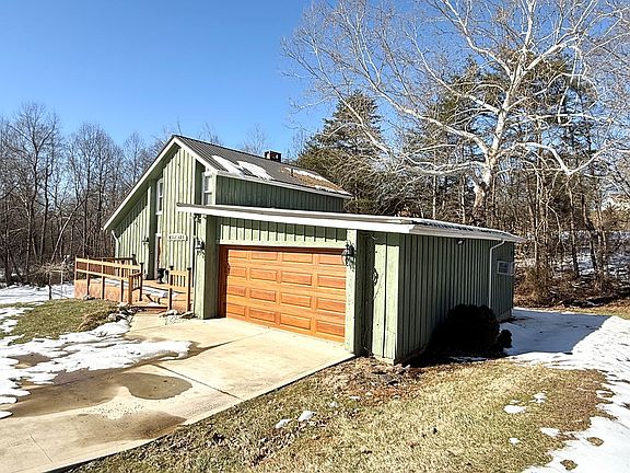 3rd image of 100 Tanglewood Dr