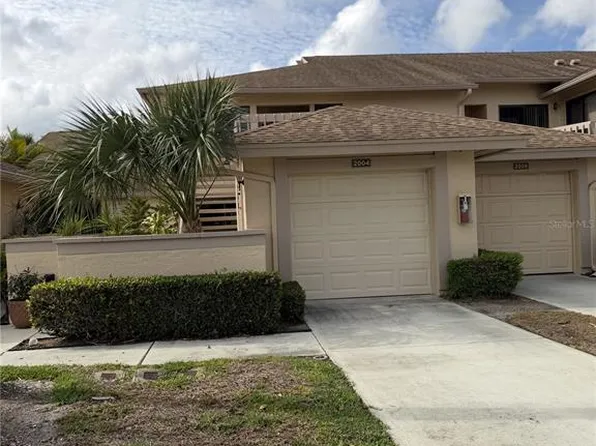 2004 Longpointe Cir, Venice, FL 34293