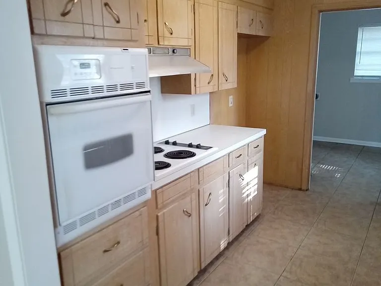 9419 Blom Blvd — Photo 29