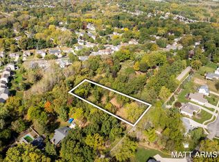 1885 Oakleigh Rd NW, Grand Rapids, MI 49504