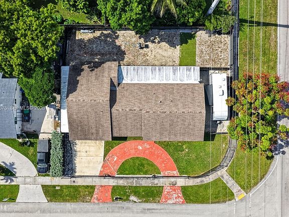 5th image of 10660 SW 164th St