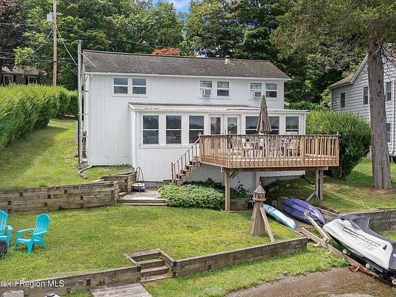 2nd image of 44 SW Colony Road