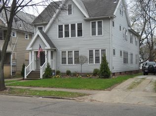 896 Delia Ave APT 3, Akron, OH 44320