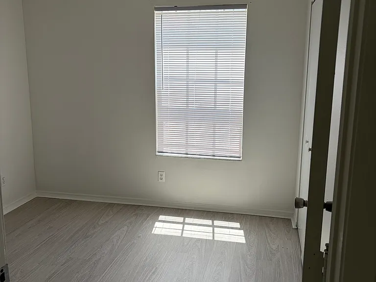 3900 Southpointe Dr #113 — Photo 15