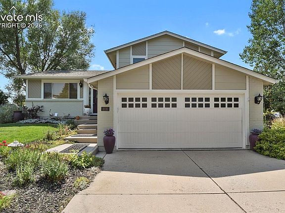 3rd image of 8130 Mainsail Ct