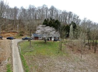 139 Peytons Creek Rd, Pleasant Shade, TN 37145