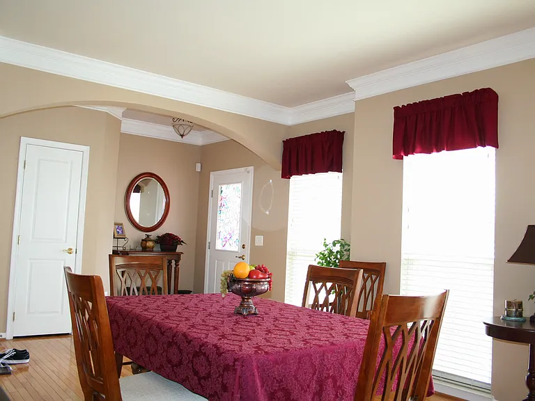 9135 Stonegarden Dr — Photo 31