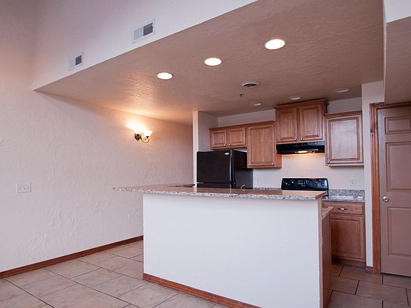 5th image of 520 W Olive St #Aw-106