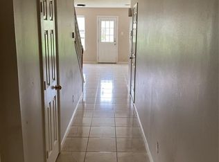 3110 Meadow Bay Dr, Dickinson, TX 77539