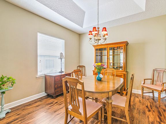 5th image of 836 Chanterelle Way