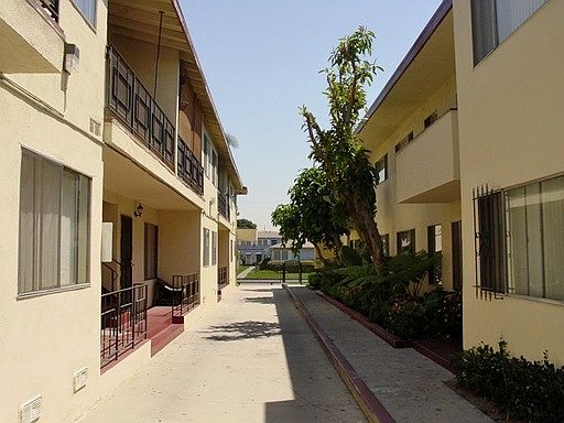 2nd image of 821 S Osage Ave APT 6