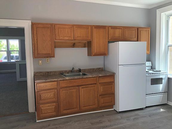 3rd image of 113 N Milwaukee St #113