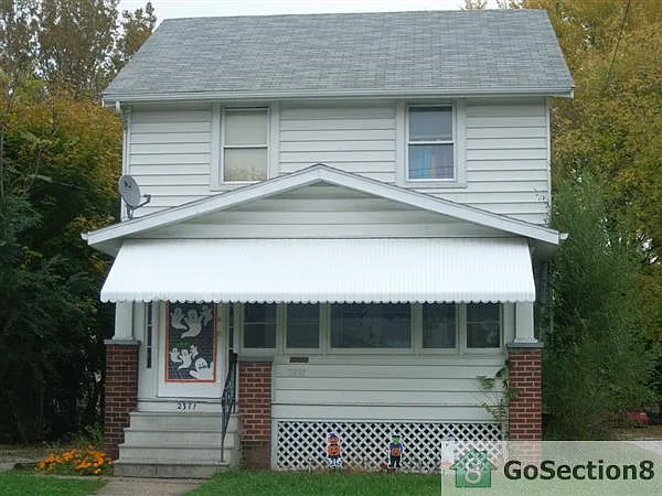 2371 Elyria Ave photo 1