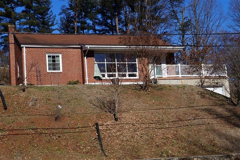 1st image of 2549 Brambleton Ave SW