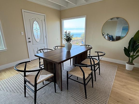 3rd image of 24 Palisades Dr