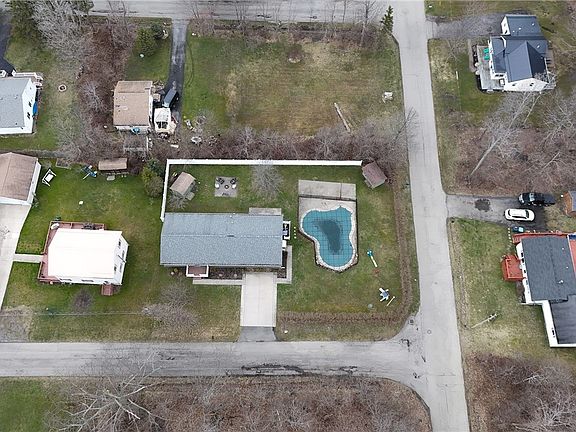 2nd image of 198 Argyle Ave
