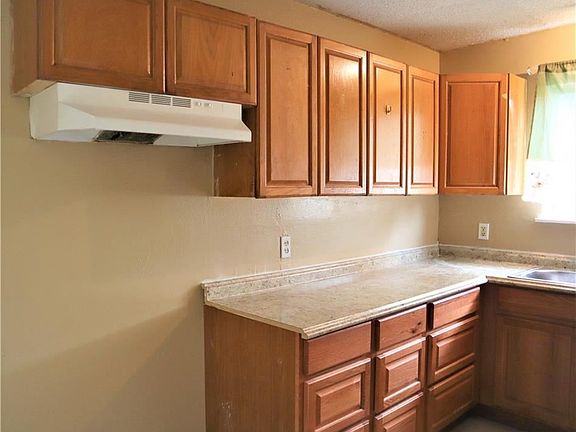 2nd image of 7860-62 Bass St