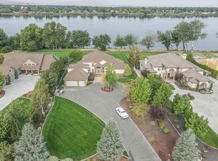 7216 Ricky Rd, Pasco, WA 99301