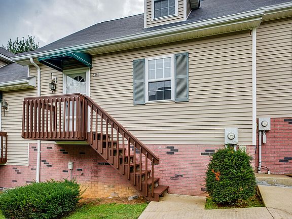 2nd image of 606 Cambridgeshire Ct #606