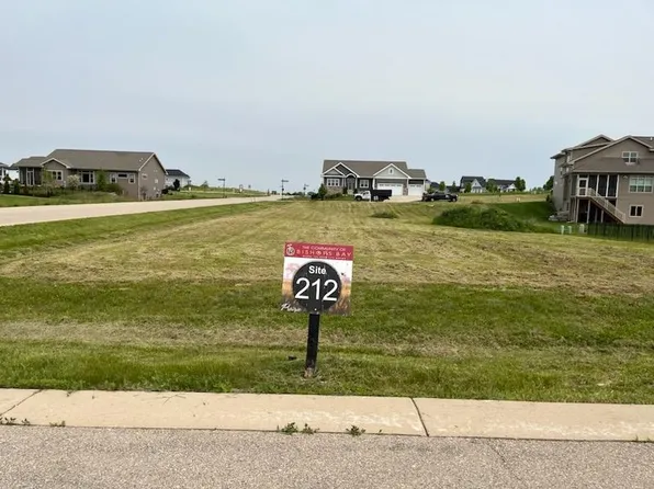 5832 Prairie Cloud Ct, Waunakee, WI 53597