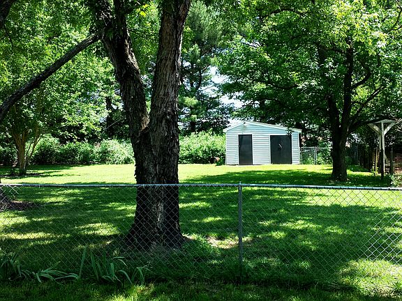 4th image of 7146 Bonniefield Dr