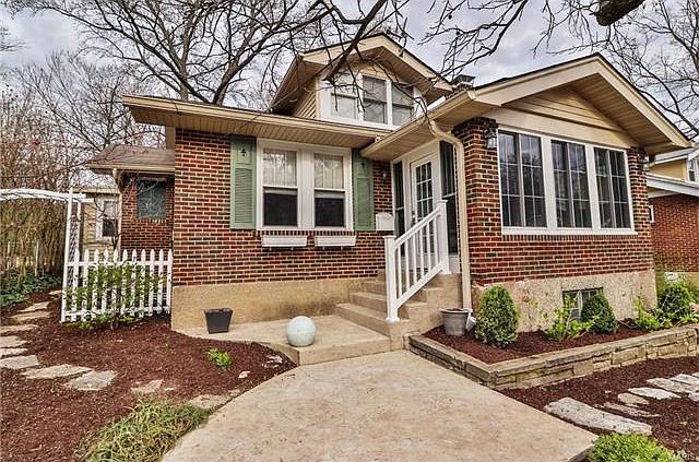 Welcome to 401 Summit Avenue - an enchanting updated Webster home!